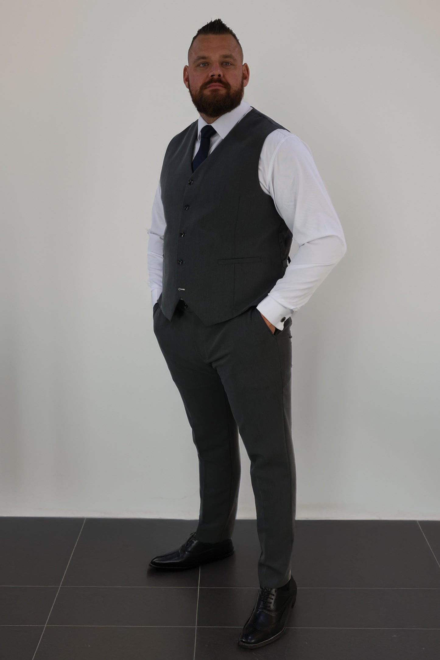 Vincent XL Charcoal Three Piece Suit