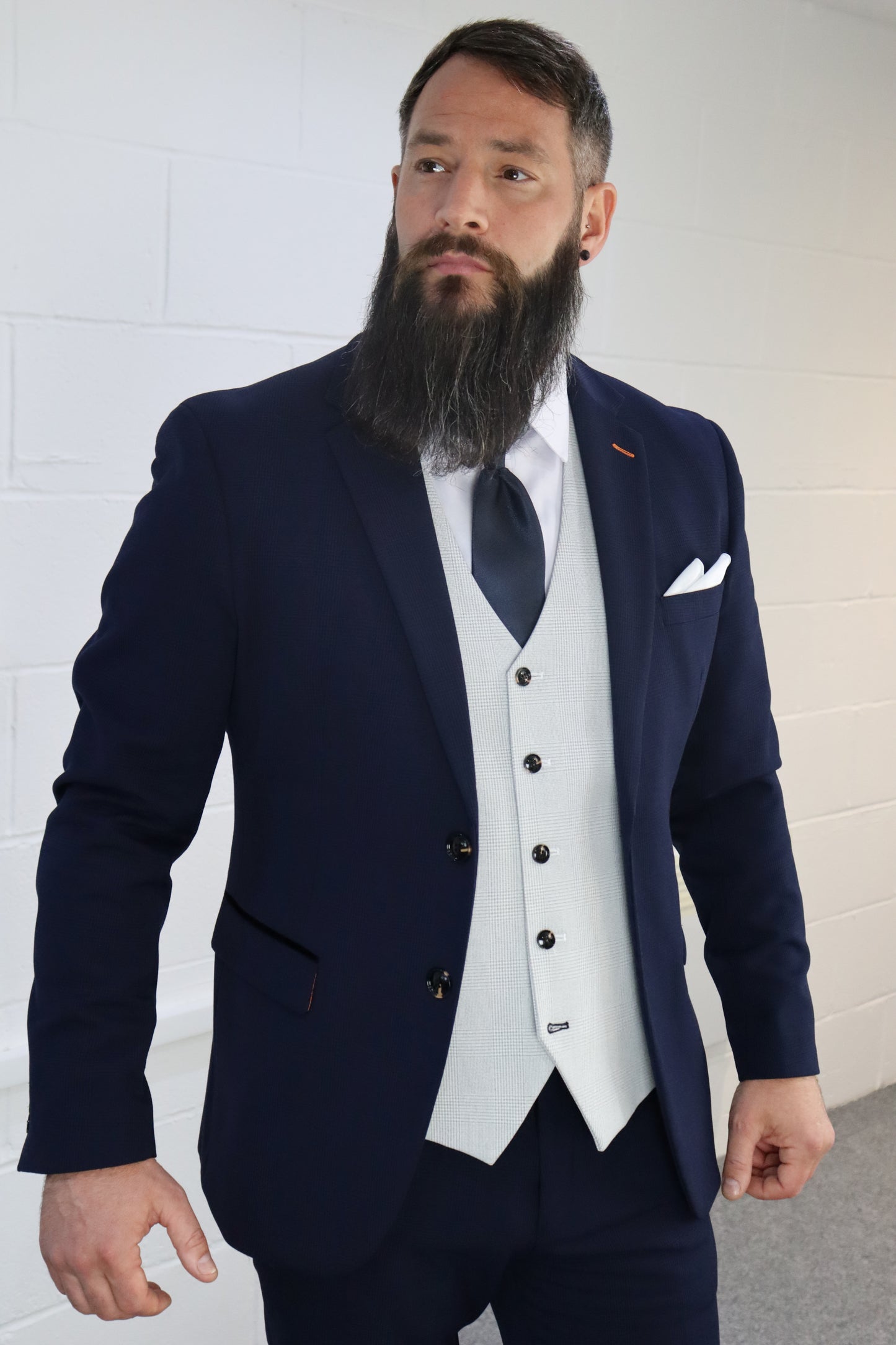 CHARLES NAVY CONTRAST STONE THREE PIECE