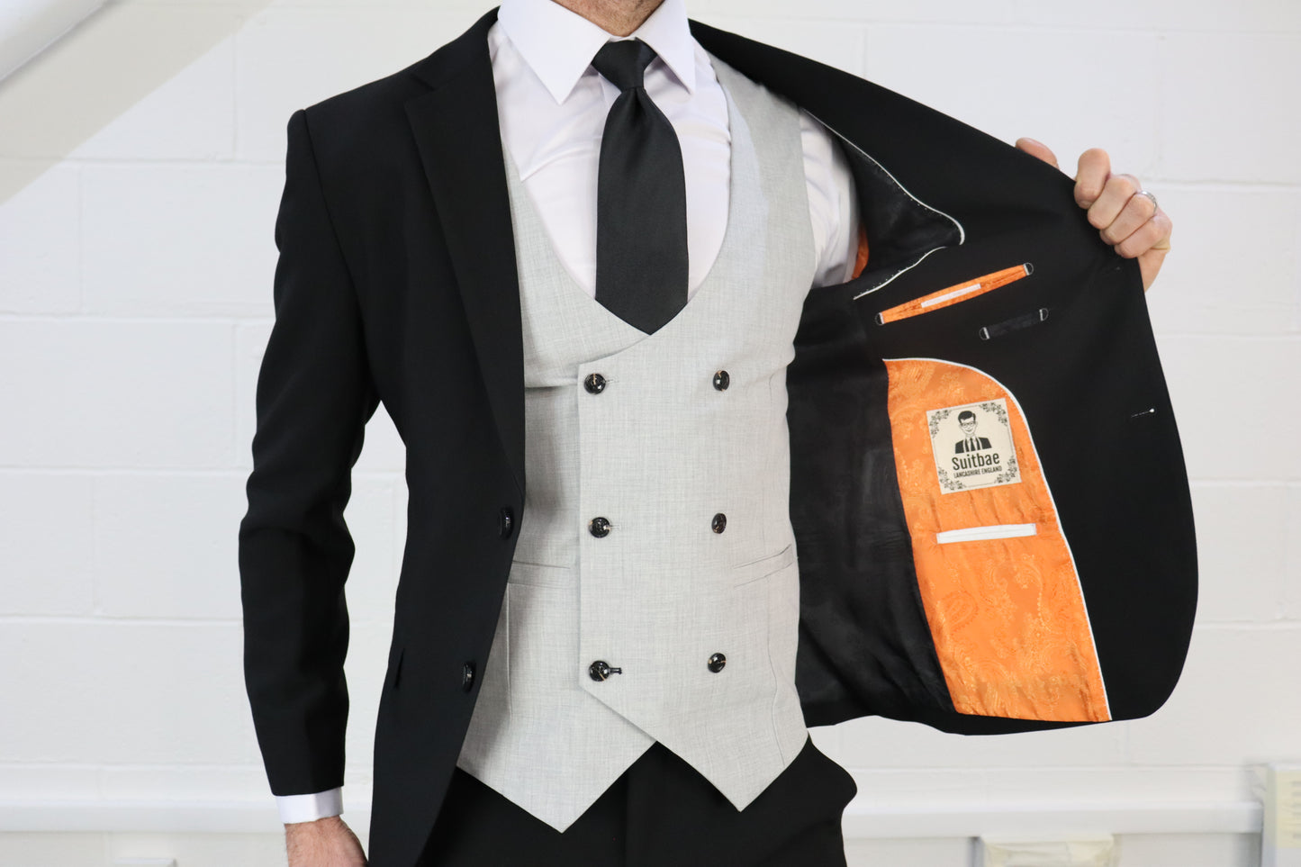 DIABLO BLACK CONTRAST LIGHT GREY THREE PIECE SUIT