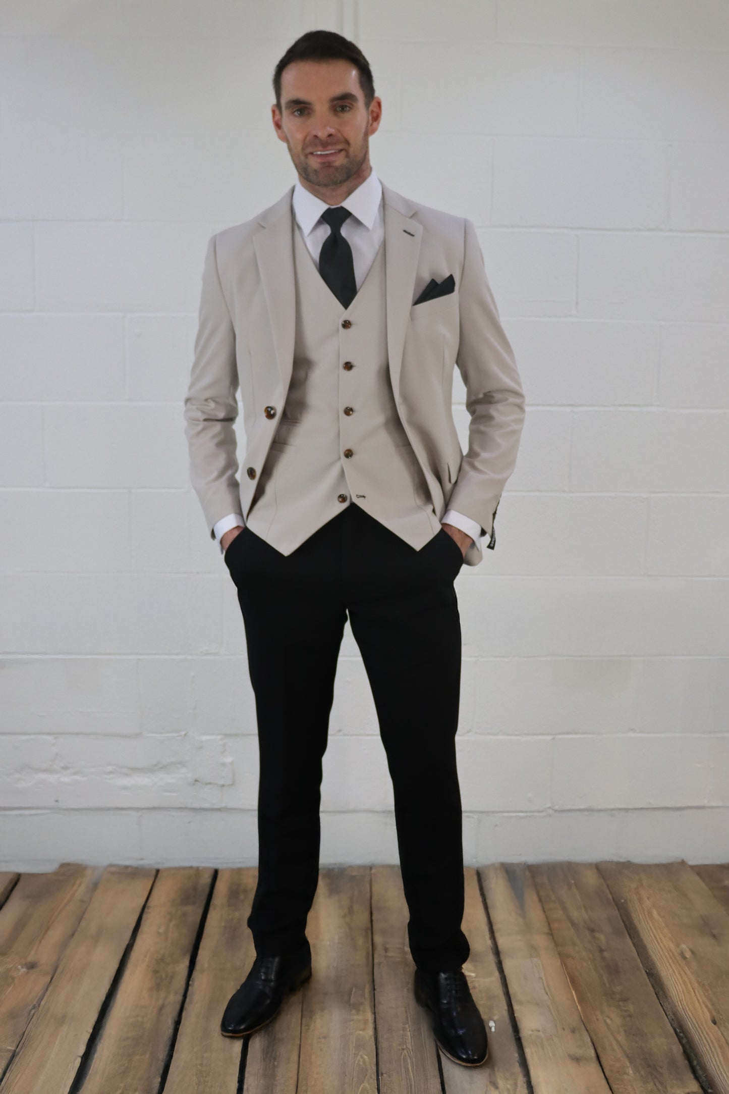 KIAN STONE CONTRAST BLACK THREE PIECE