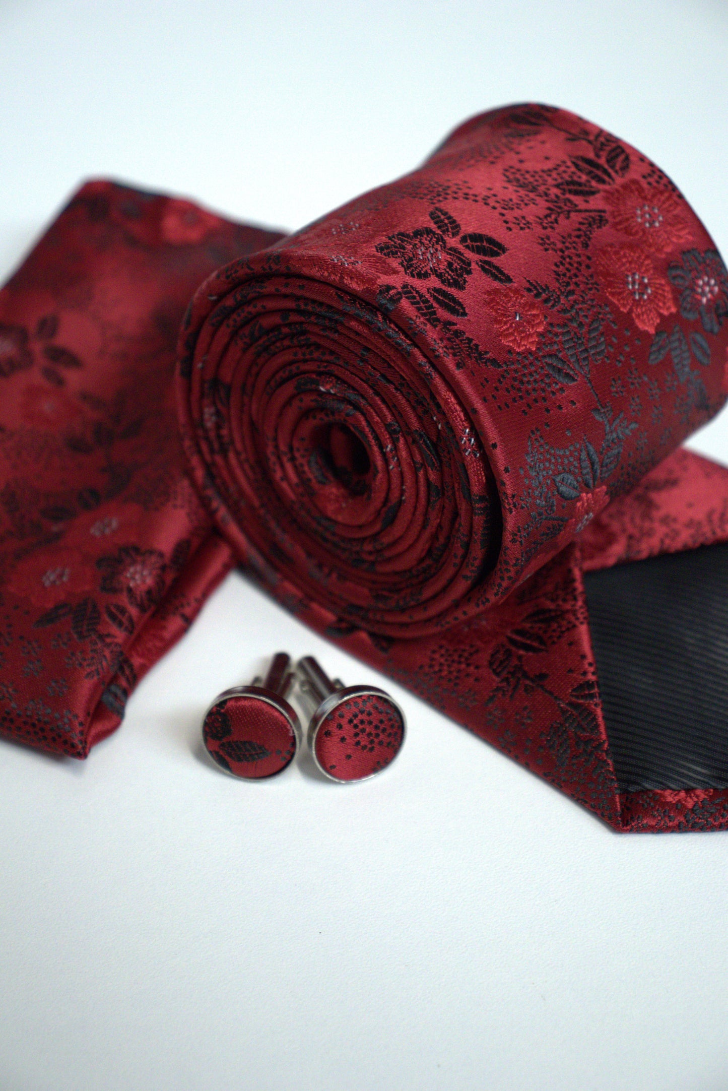 Vivid Red Floral Tie Set