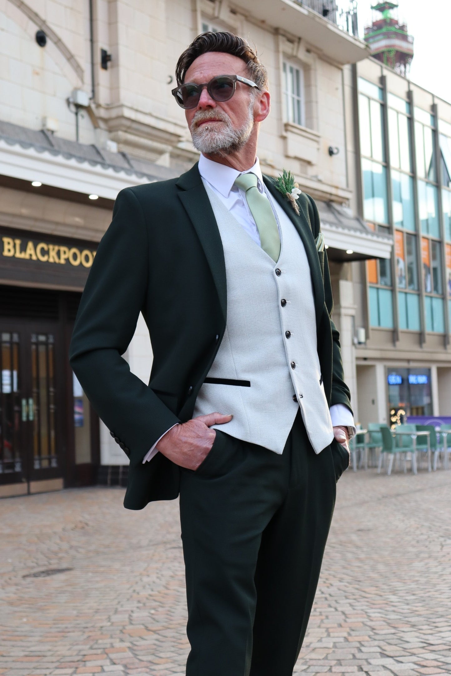 CHARLES GREEN CONTRAST WAISTCOAT THREE PIECE