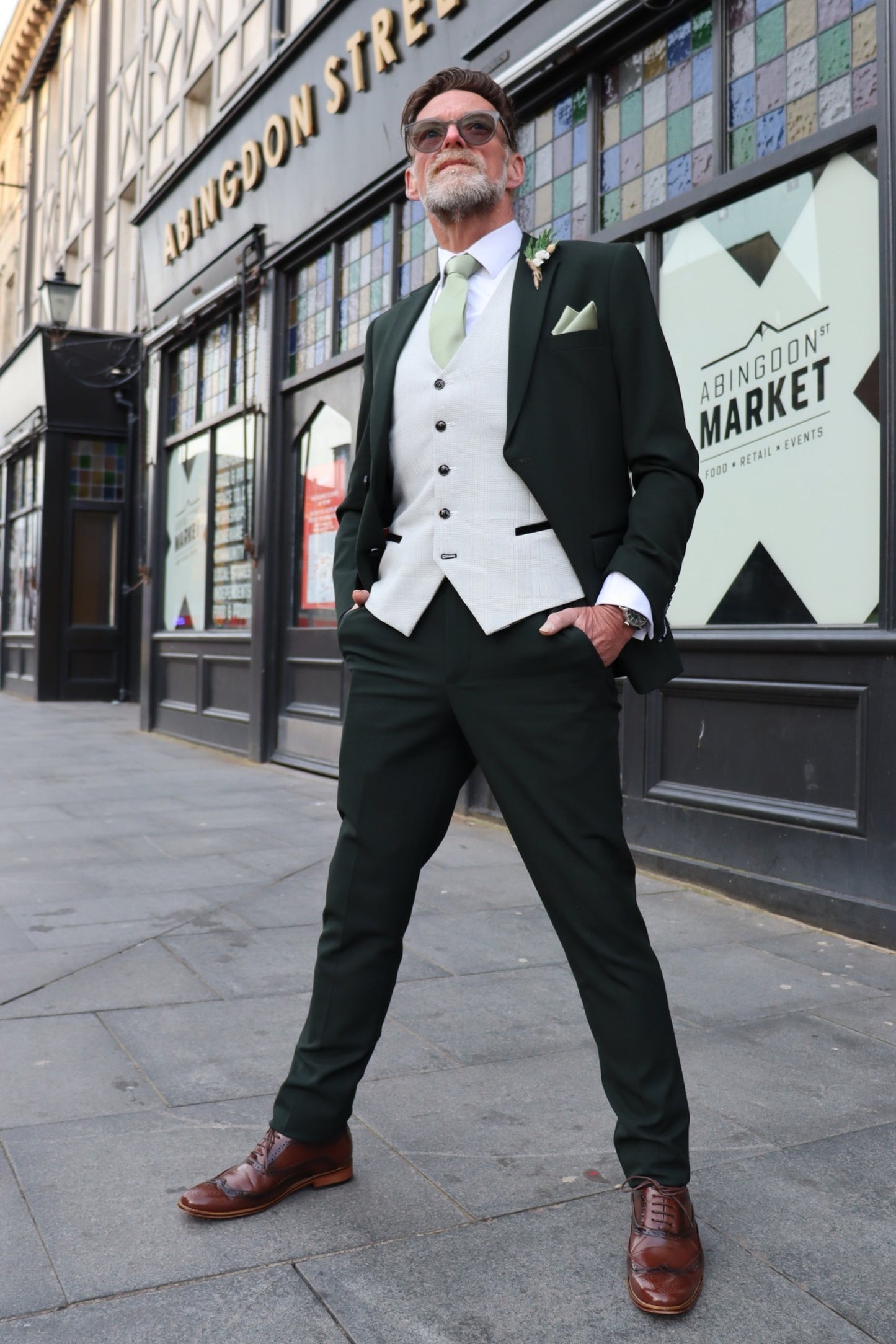 CHARLES GREEN CONTRAST WAISTCOAT THREE PIECE