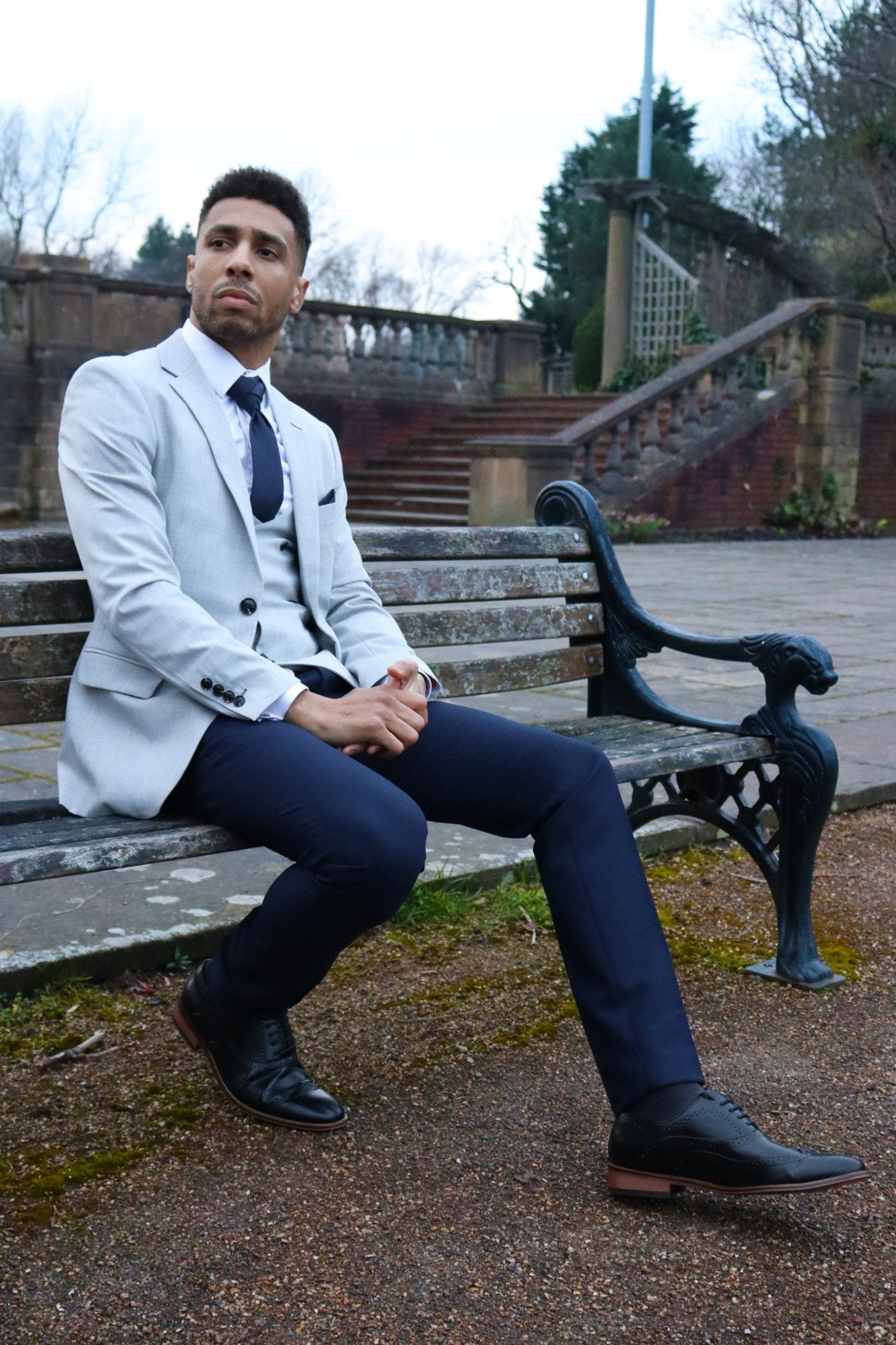 HARRY LIGHT GREY CONTRAST NAVY THREE PIECE SUIT
