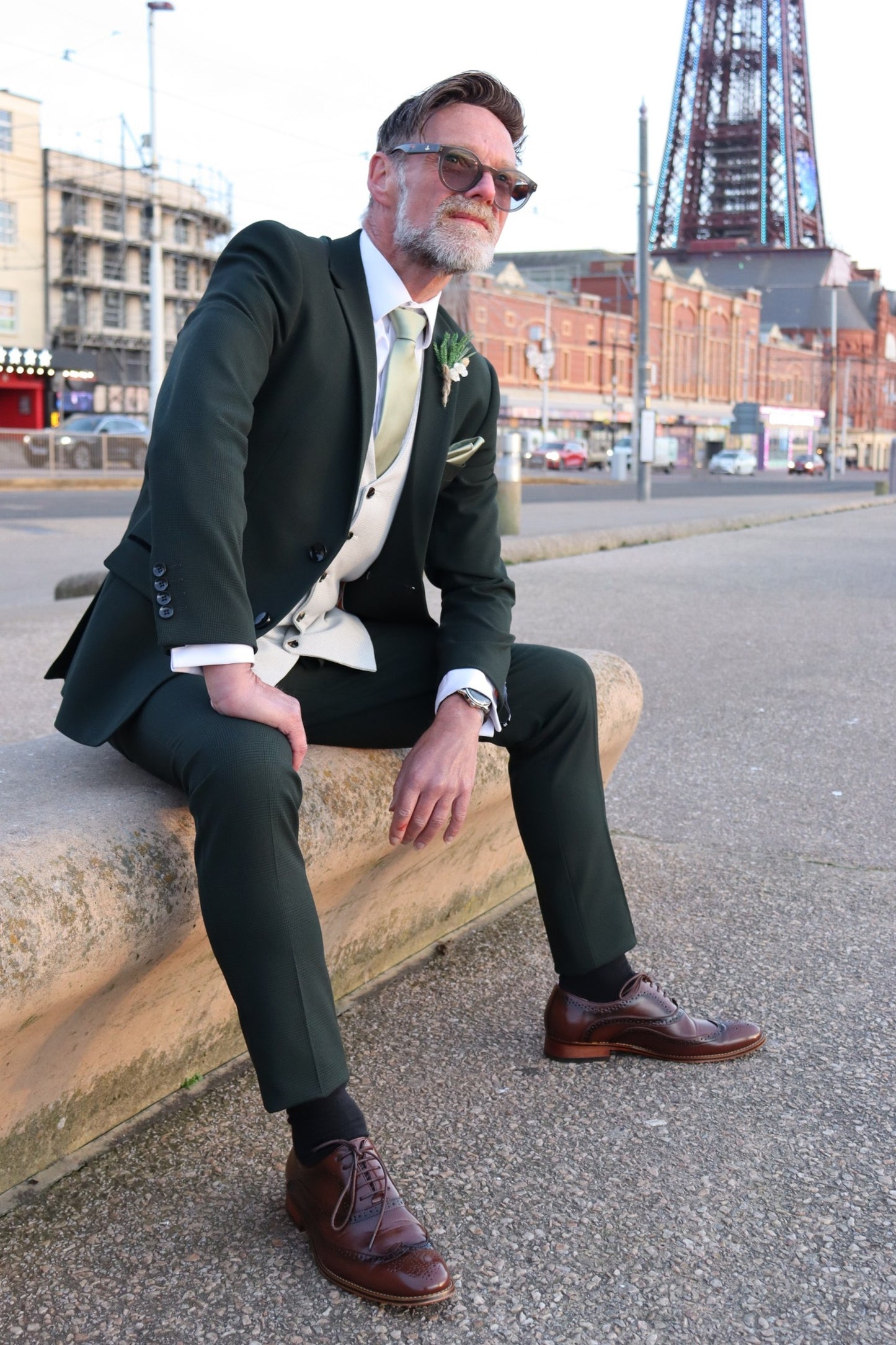 CHARLES GREEN CONTRAST WAISTCOAT THREE PIECE