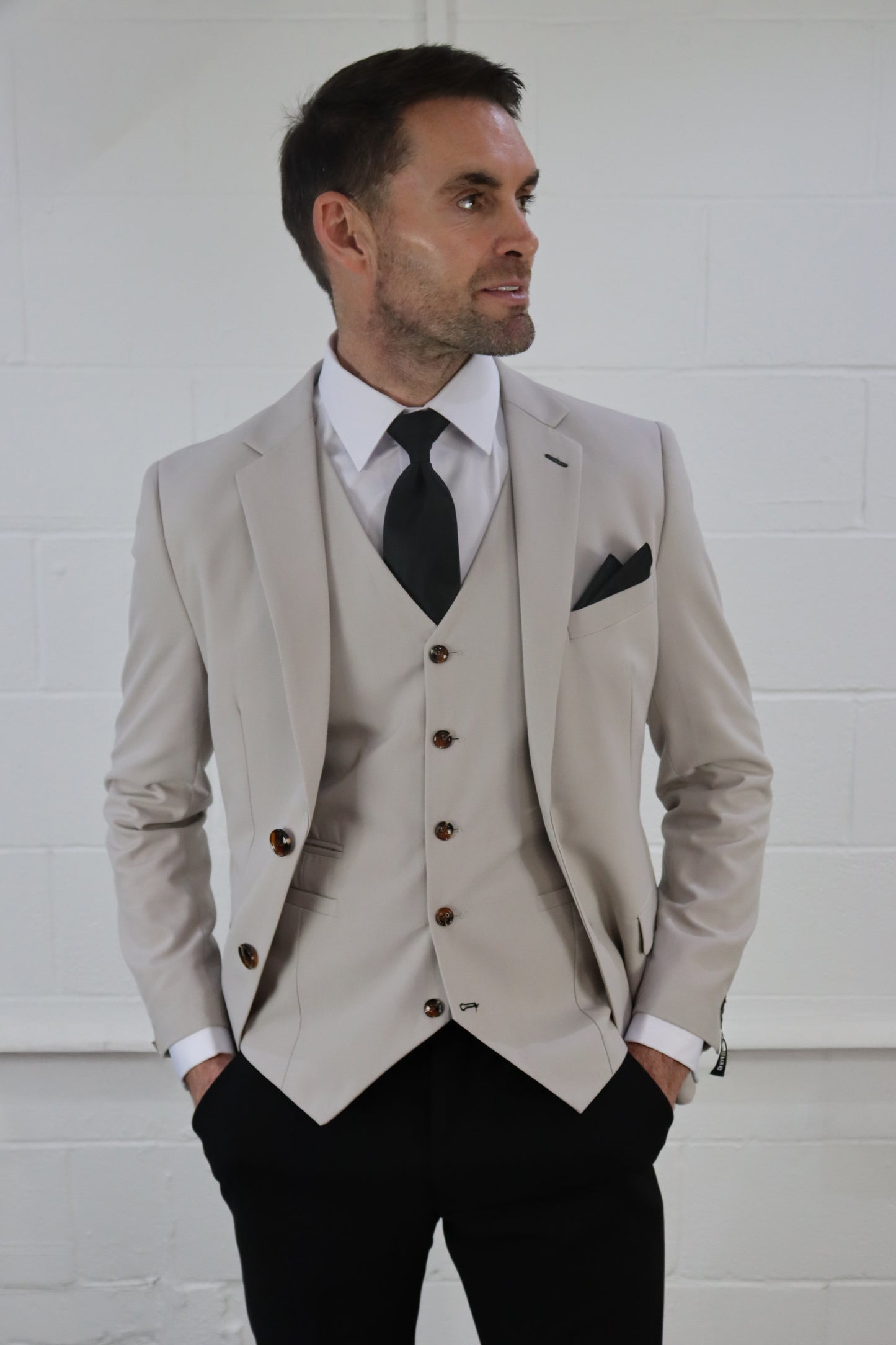 KIAN STONE CONTRAST BLACK THREE PIECE
