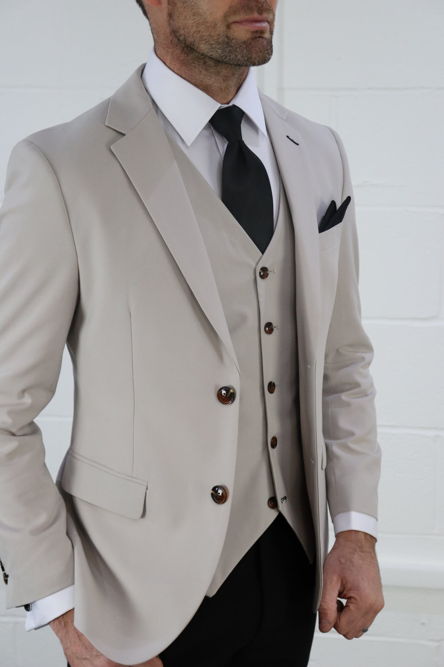 KIAN STONE CONTRAST BLACK THREE PIECE