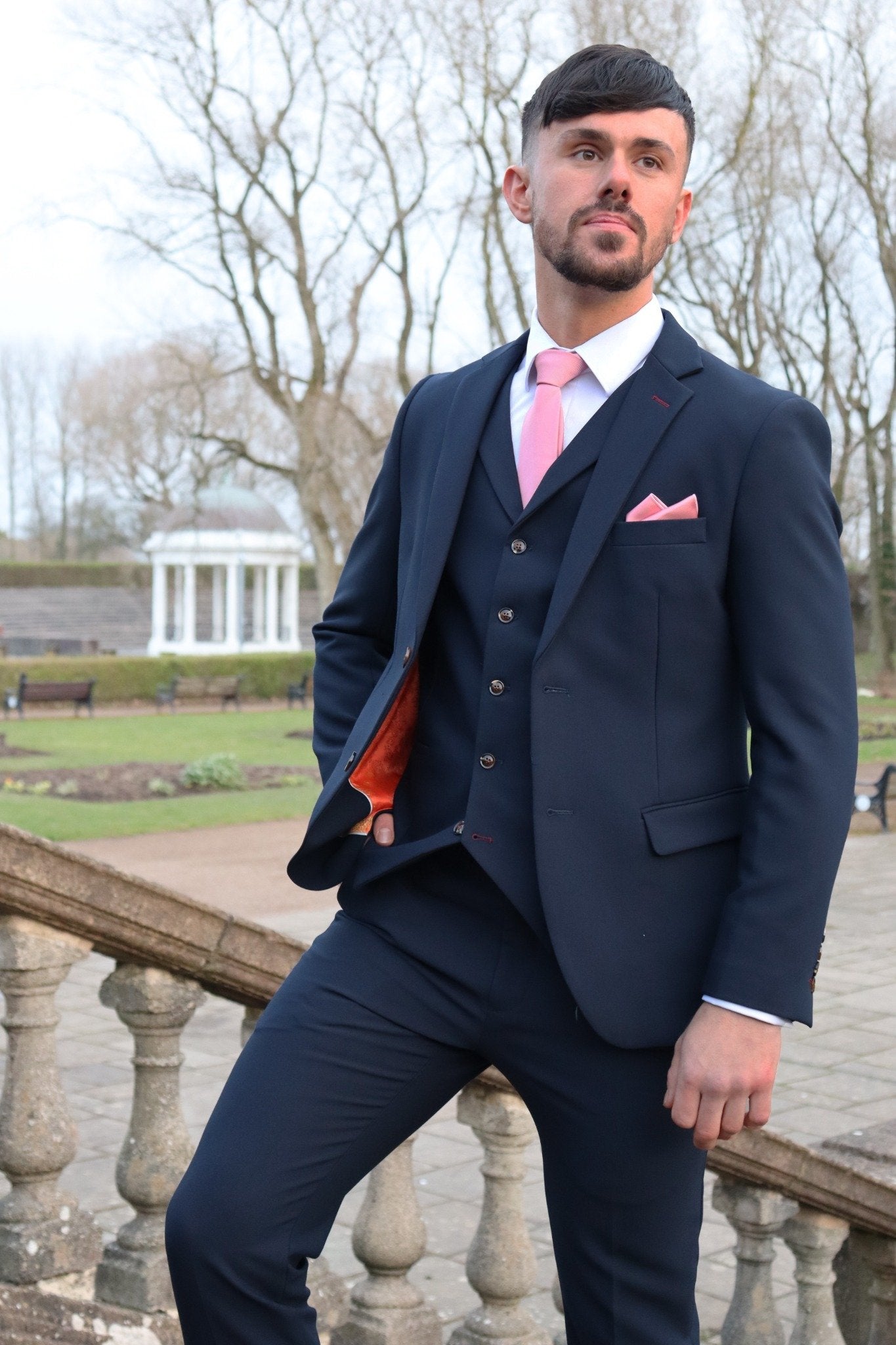 SUITBAE LAWRENCE NAVY THREE PIECE SUIT
