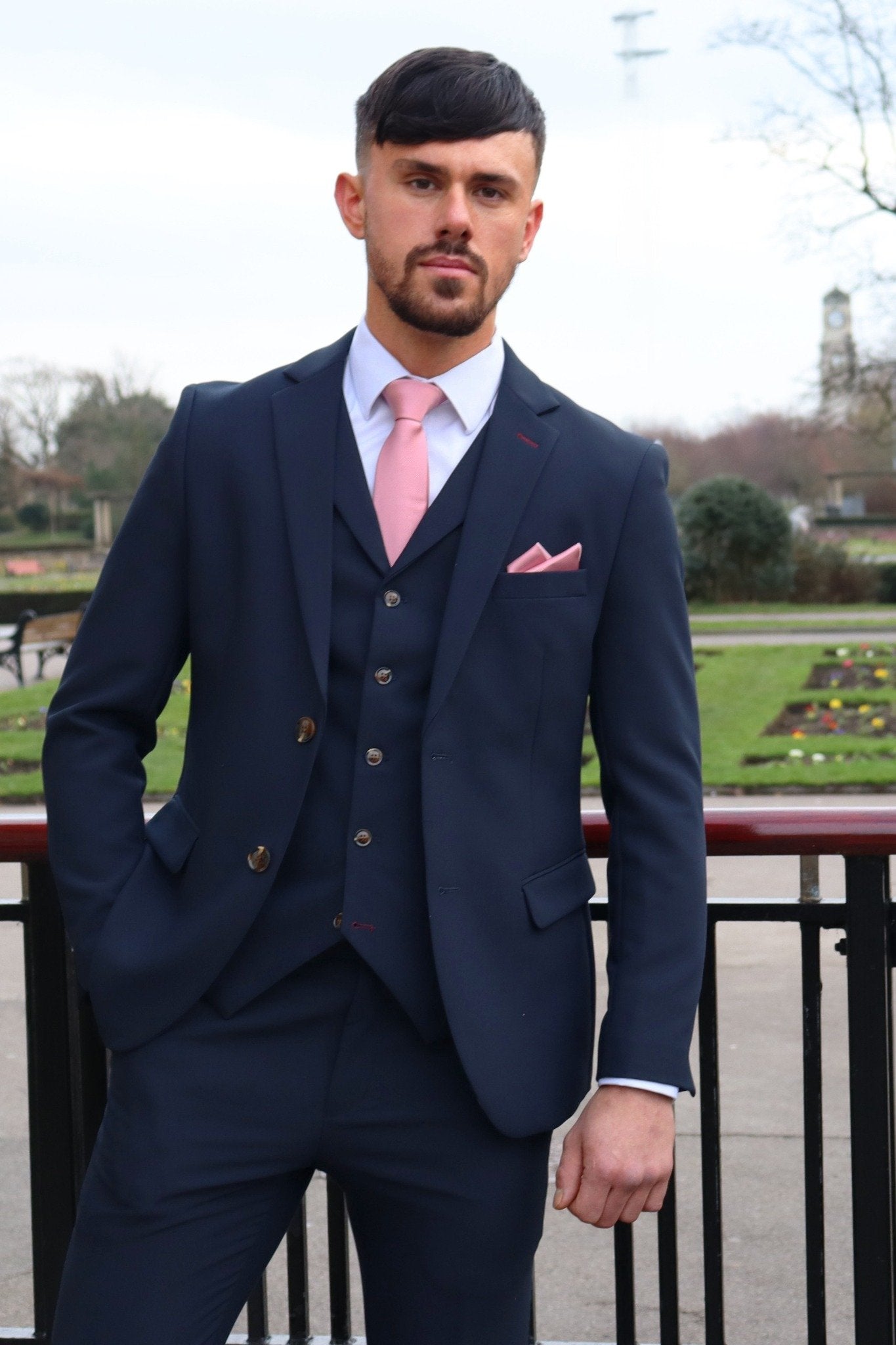 SUITBAE LAWRENCE NAVY THREE PIECE SUIT