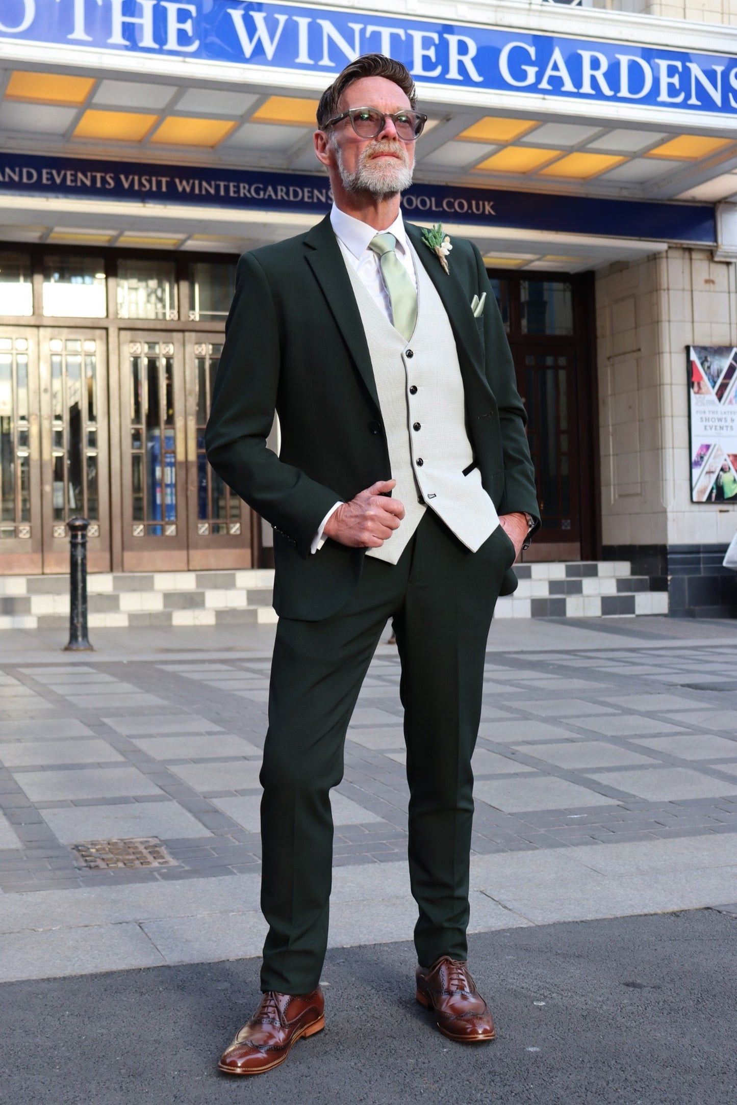 CHARLES GREEN CONTRAST WAISTCOAT THREE PIECE