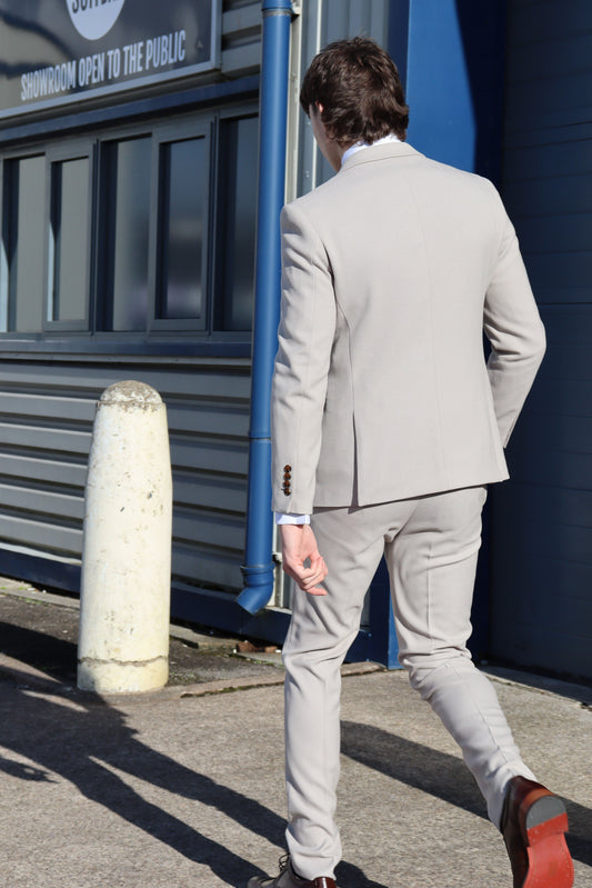 Should You Match Your Partner’s Outfit? | The SUITBAE Style Guide