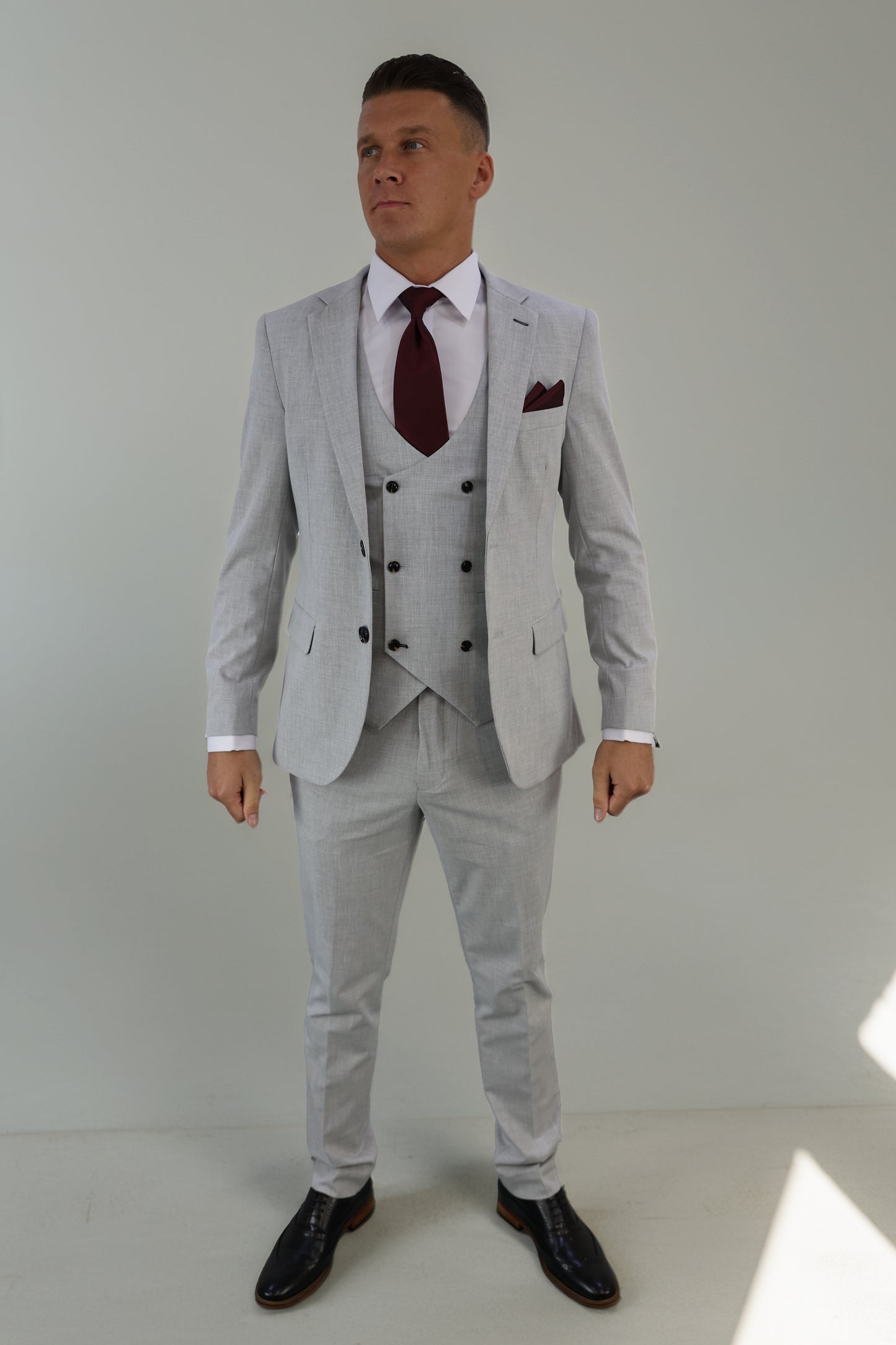 Harry Light Grey Three Piece Suit