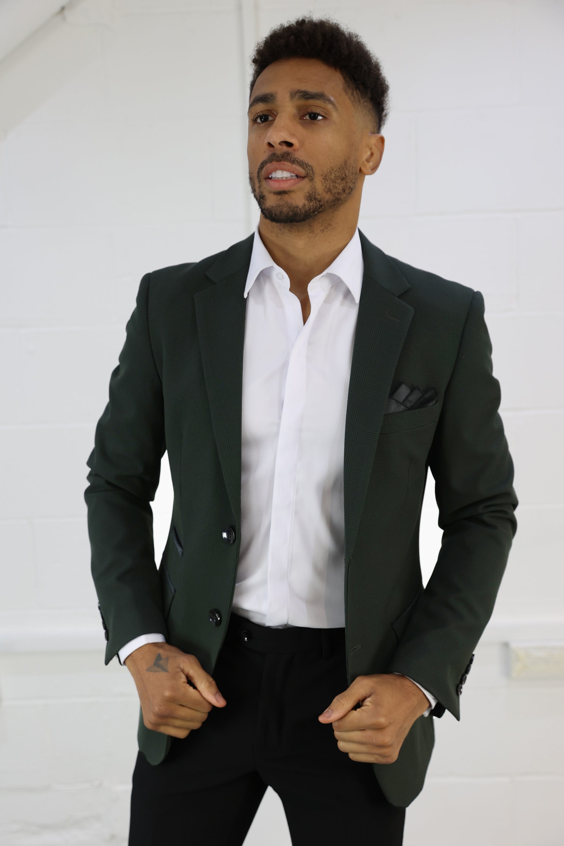 Charles Green Blazer Sophisticated Dark Green Check Design SUITBAE.COM Charles Green Blazer Sophisticated Dark Green Check Design SUITBAE.COM