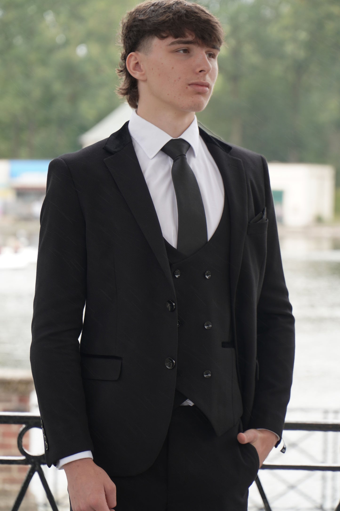 MAJID BLACK TEXTURED THREE PIECE SUIT