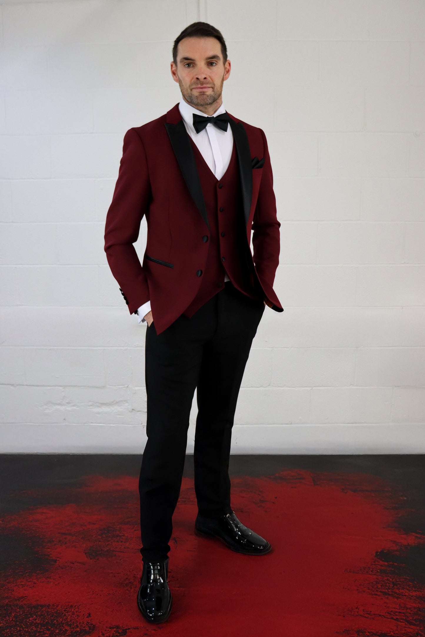 DIABLO BLOOD RED THREE PIECE TUXEDO