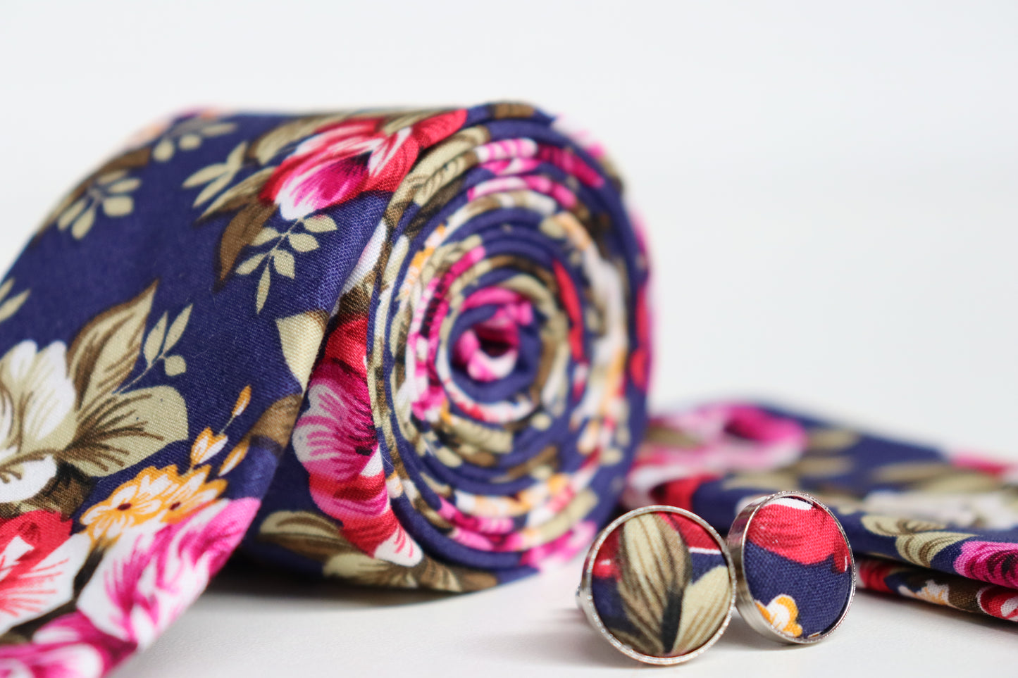 Navy Rose Garden Cotton Tie Set