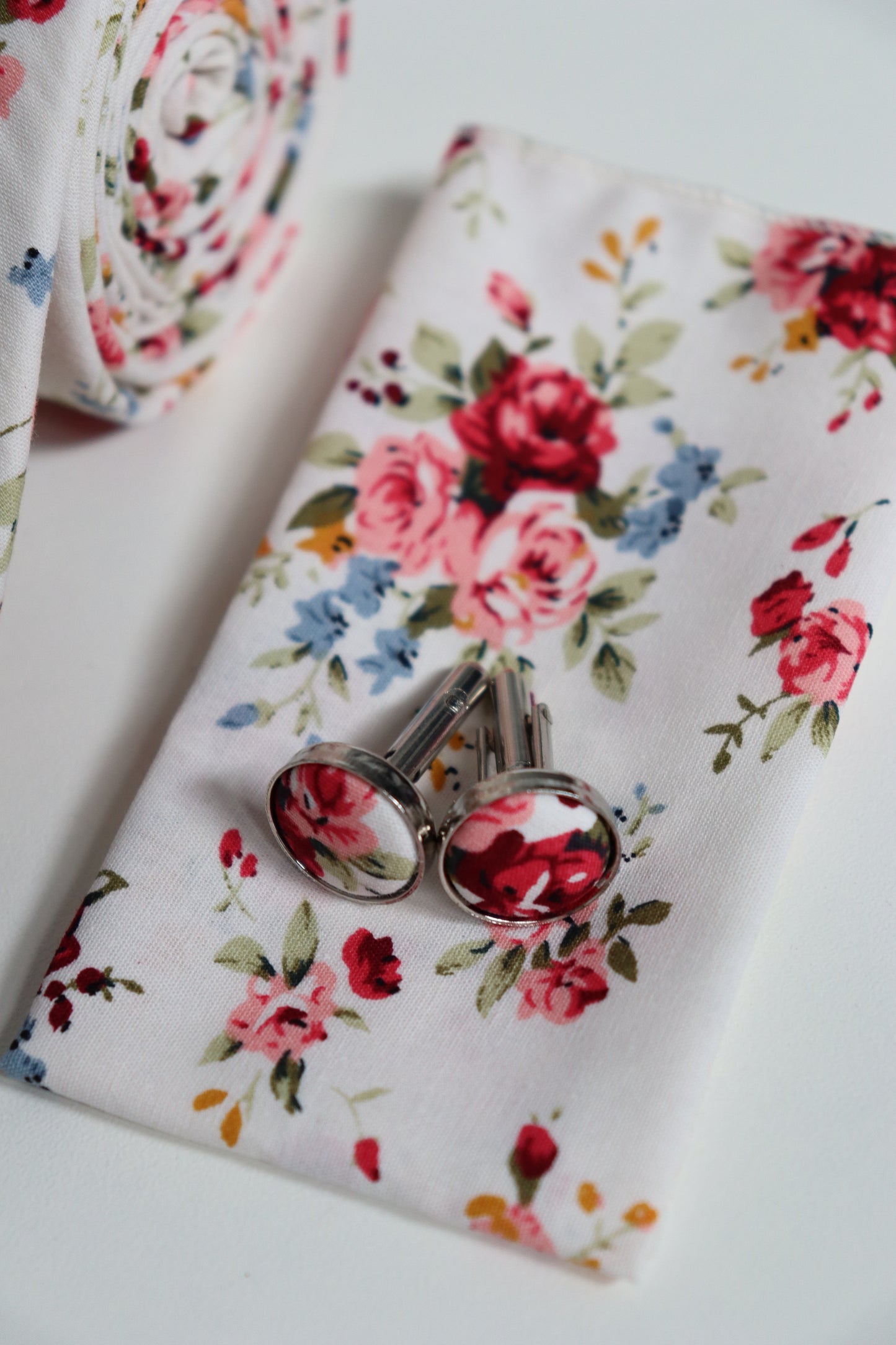 Ivory Bouquet Cotton Tie Set