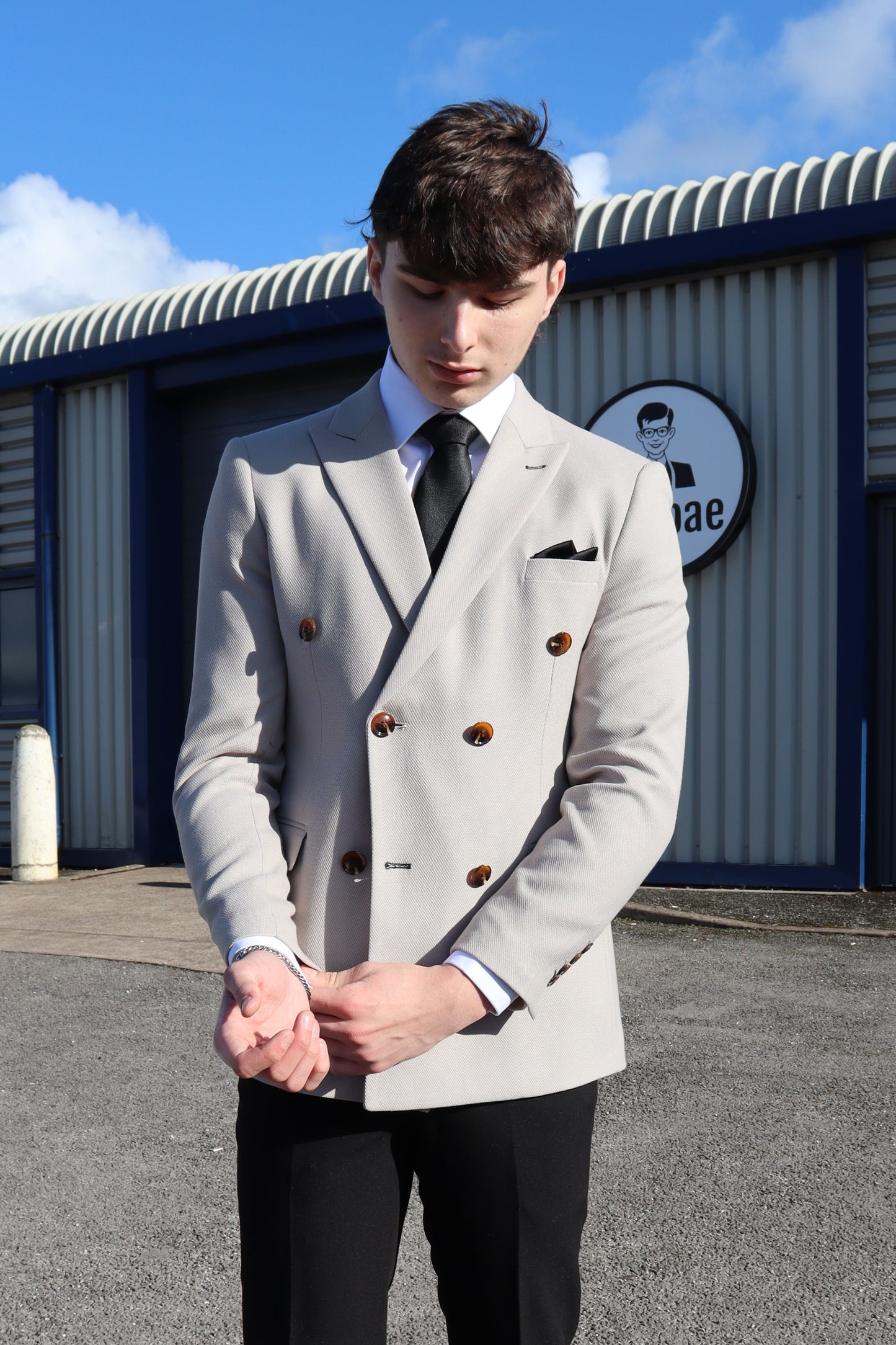 COMING SOON ⌛ ESCOBAR Stone Textured Double Breasted Contrast Three Piece Suit