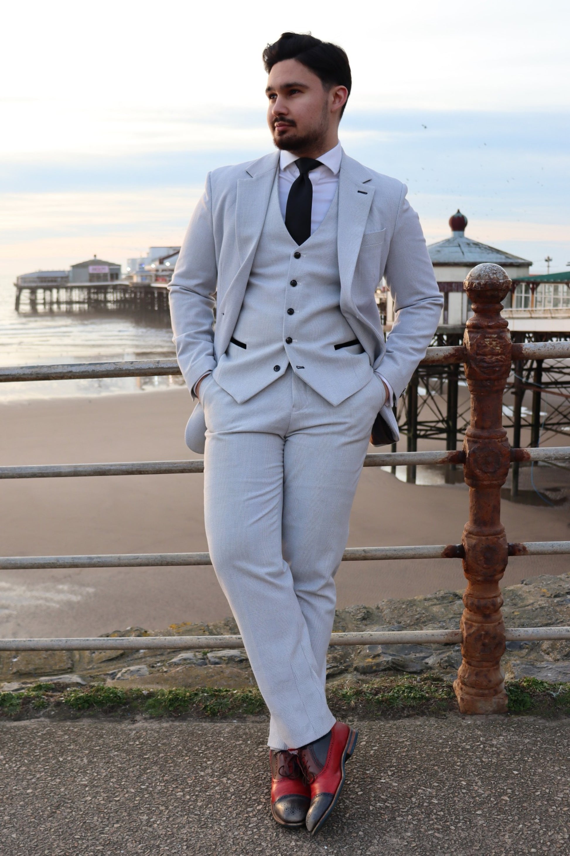 Suitbae Charles Stone Three-Piece Suit – Light Grey Suit for